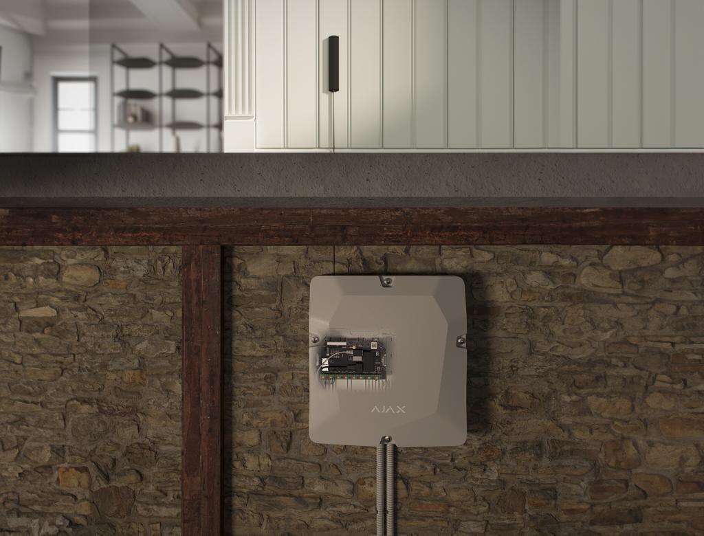 hub hybrid 4g home desk 1